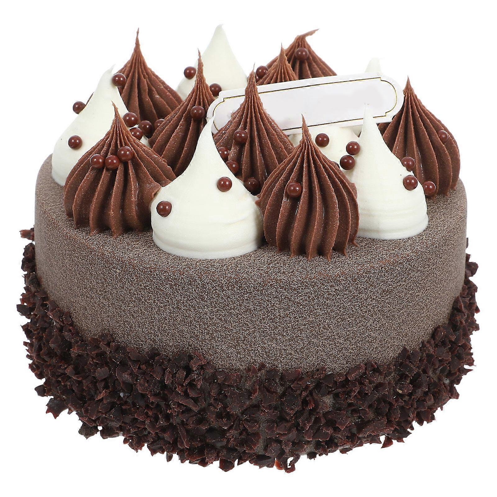 Cake Model for Decoration Realistic Artificial Chocolate Simulation