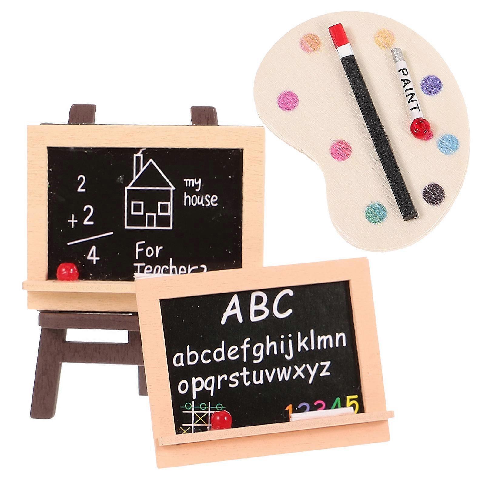 Assorted Color Mini Easel for Decoration in 5Sets on Desktop