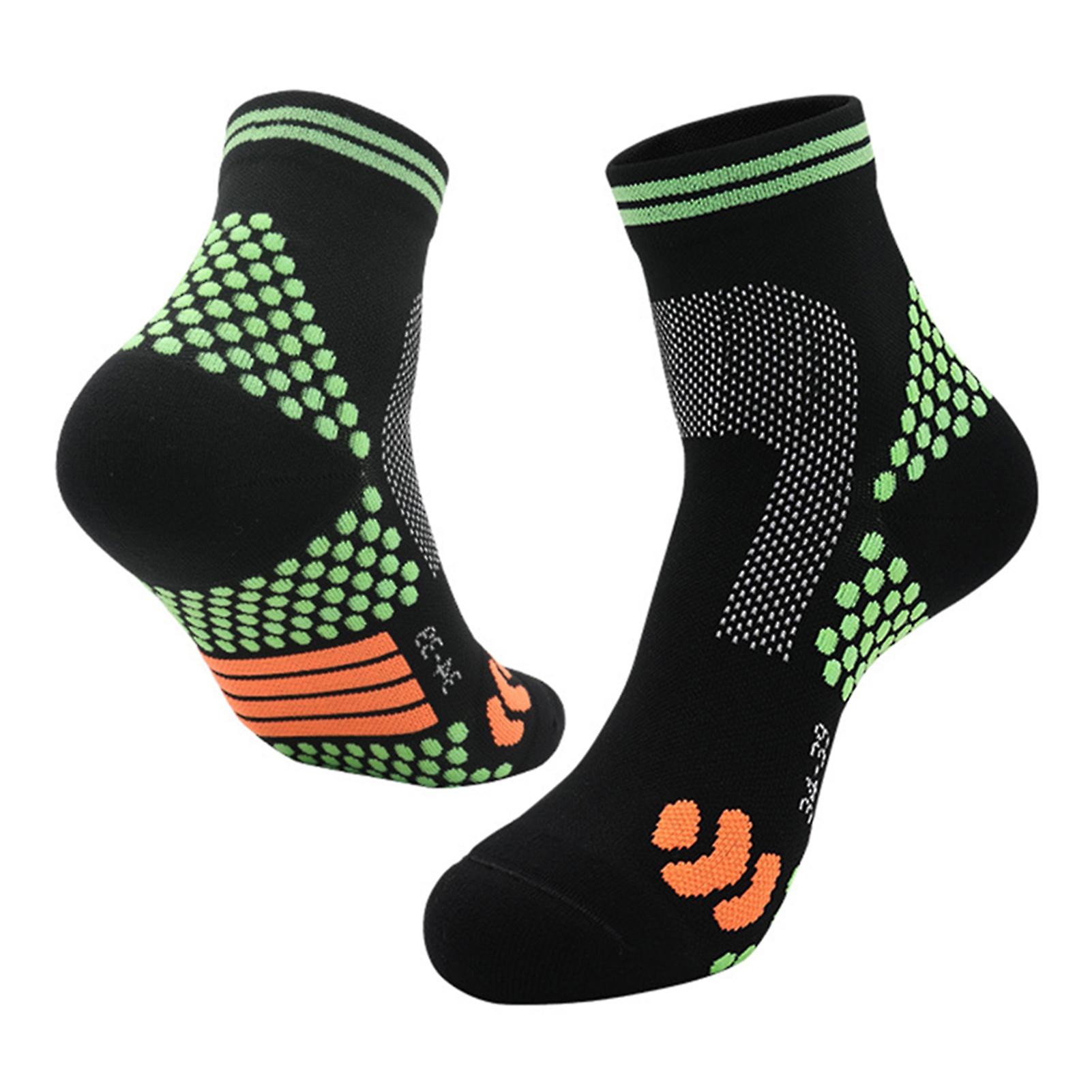 Non-Slip Colorful Socks for Unisex Moisture Wicking Floor Sockings for Daily Wear