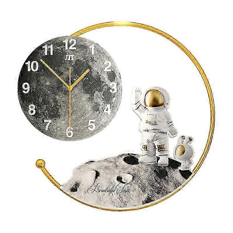 Silent astronaut wall clock, simple decorative hanging clock