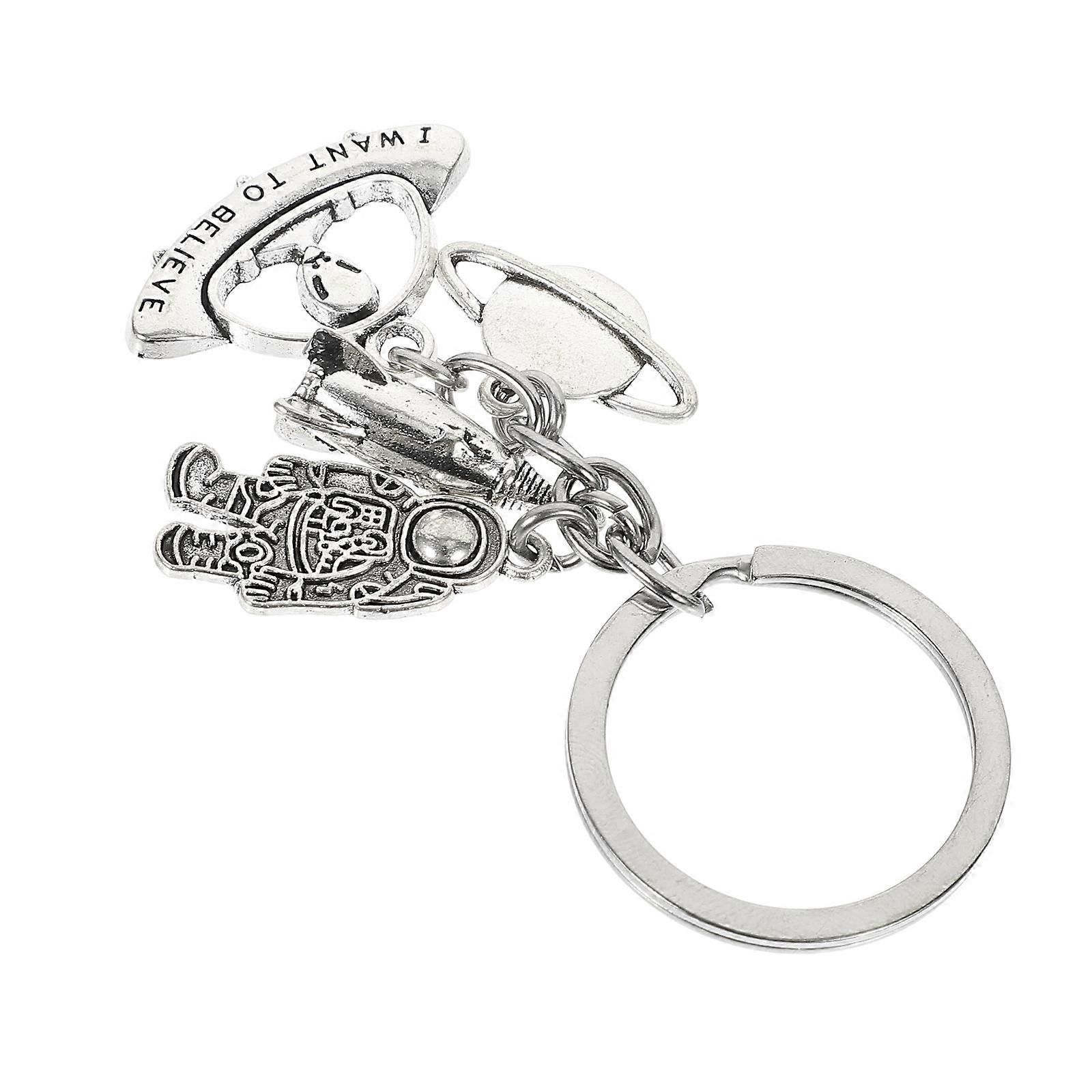 Decorative Alloy Astronauts Themed Key Chain For Baby Shower Occasion 7x3cm Durable Smooth Craft 1Set