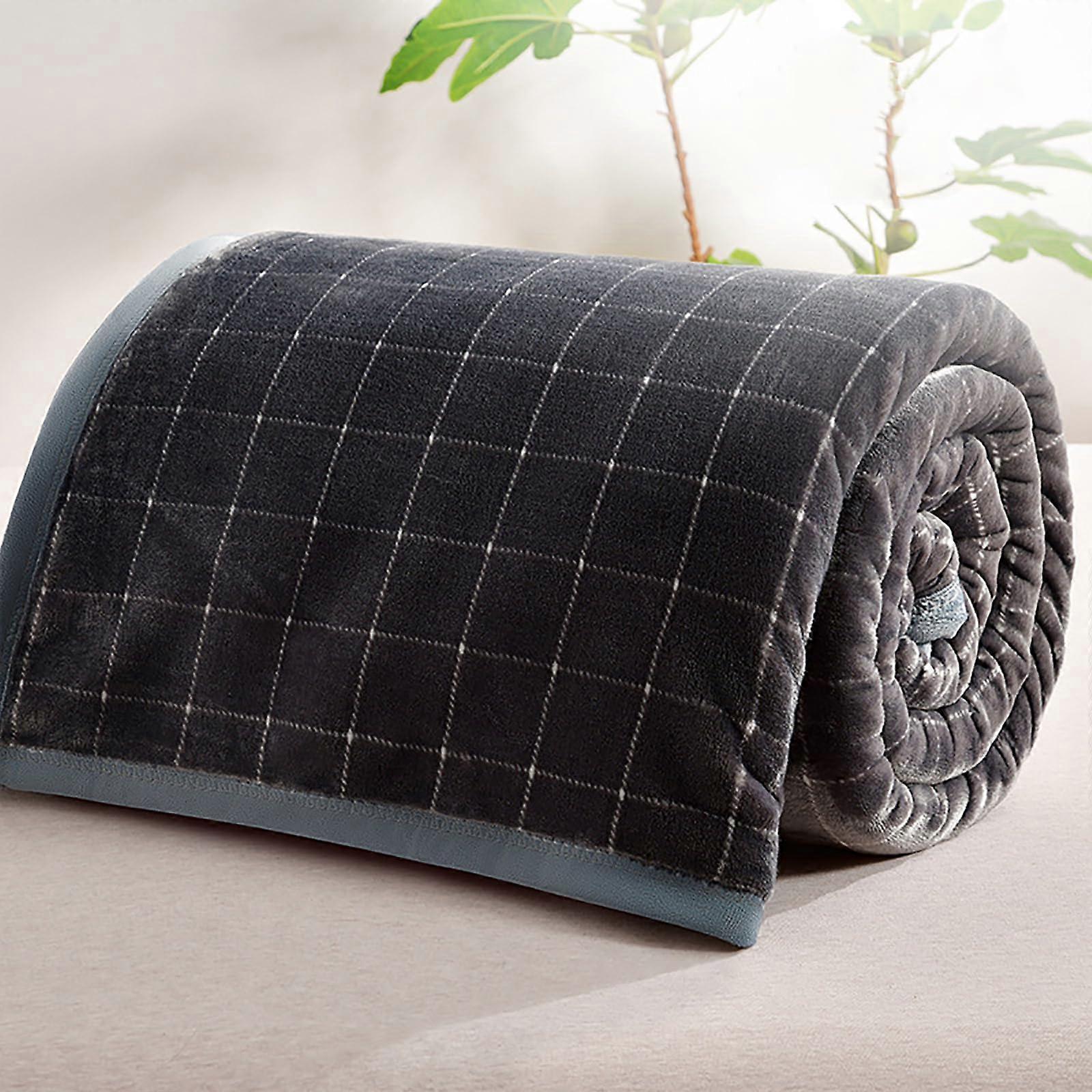 Padded Blankets, Cozy Blankets 220x230 Large Fluffy Thick Blankets for Winter, Super Soft and Warm Plaid Fleece Blanket