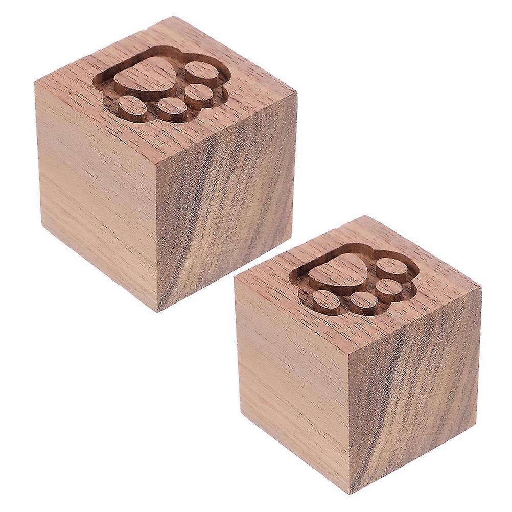 Light Brown Wood Aroma Diffuser for Car  Creative Design, Effective Diffusion, Durable Material, Portable Convenience, Small Size