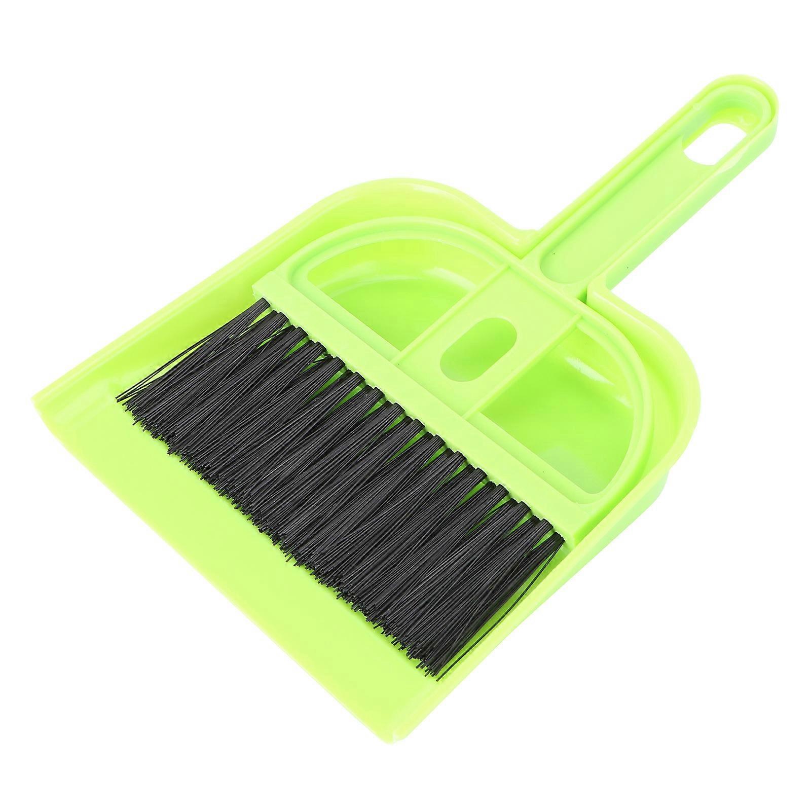 Convenient Cleaning Tool for Pet Cage Maintenance