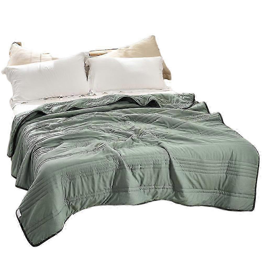 Soft Cooling Blanket Made from Ice Silk for Comfortable Bedroom Use