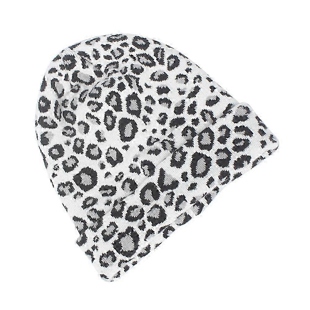 Vit leopardstickad mössa i ull för vintervärme och mode