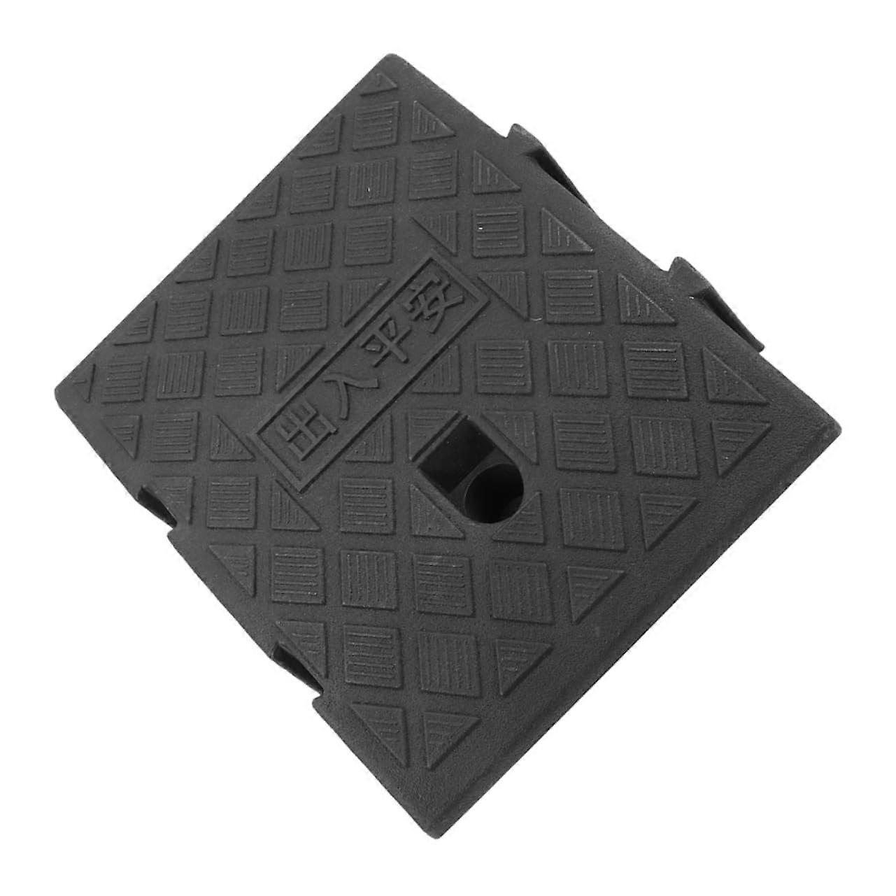 Portable Heavy Duty Plastic Curb Ramp For Cars And Motorcycles Compressive Strength Wheelchair Loading Outdoor Ramp