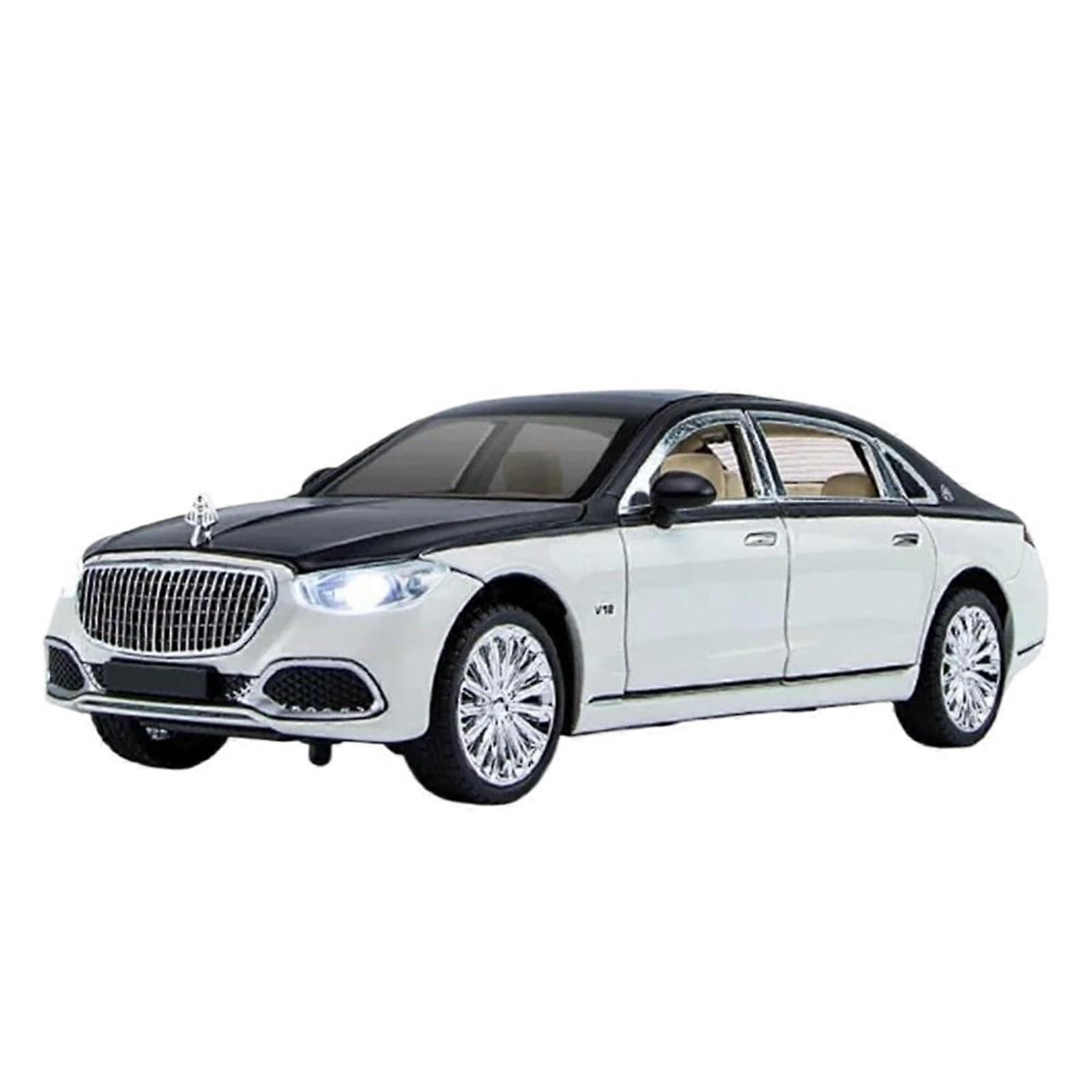 S680 Model Car 1/24 Scale Diecast Metal Toy Vehicle with Sound and Light Features for Boys and Teens in White