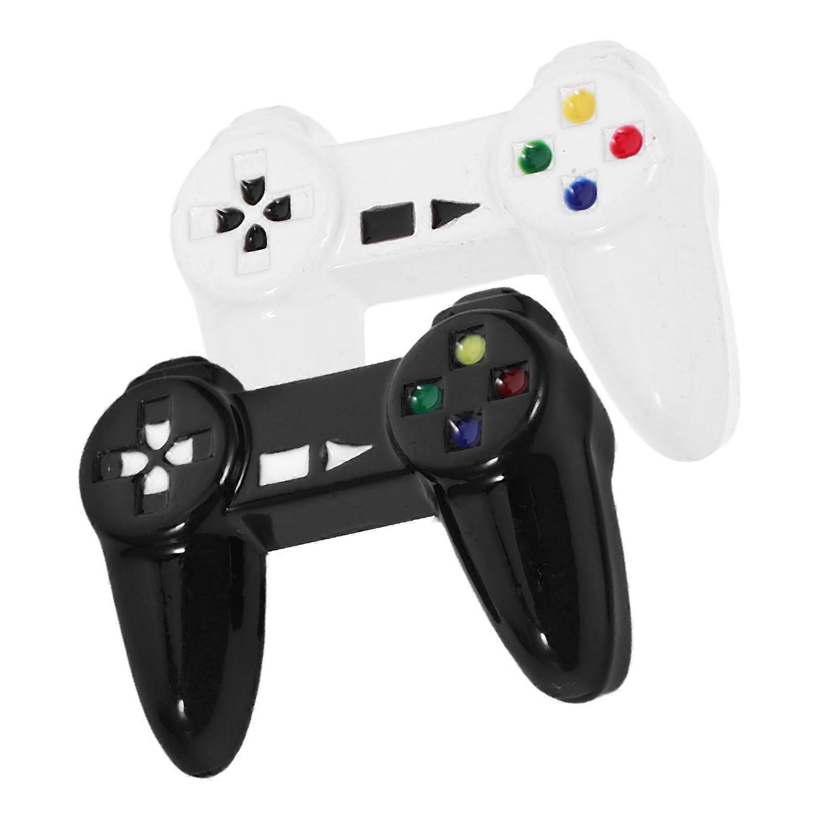 Dollhouse Tiny Gamepad Miniature Controller Providing 2Pcs Alloy Accessory