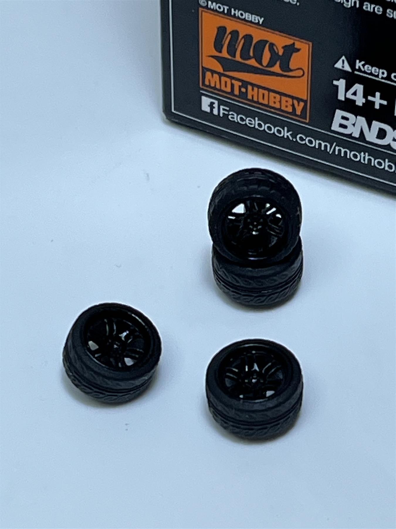 BNDS Custom Wheel Parts Wheel and Tyre Set Negro Brillo 1:64 MOT Hobby BC26403SBK