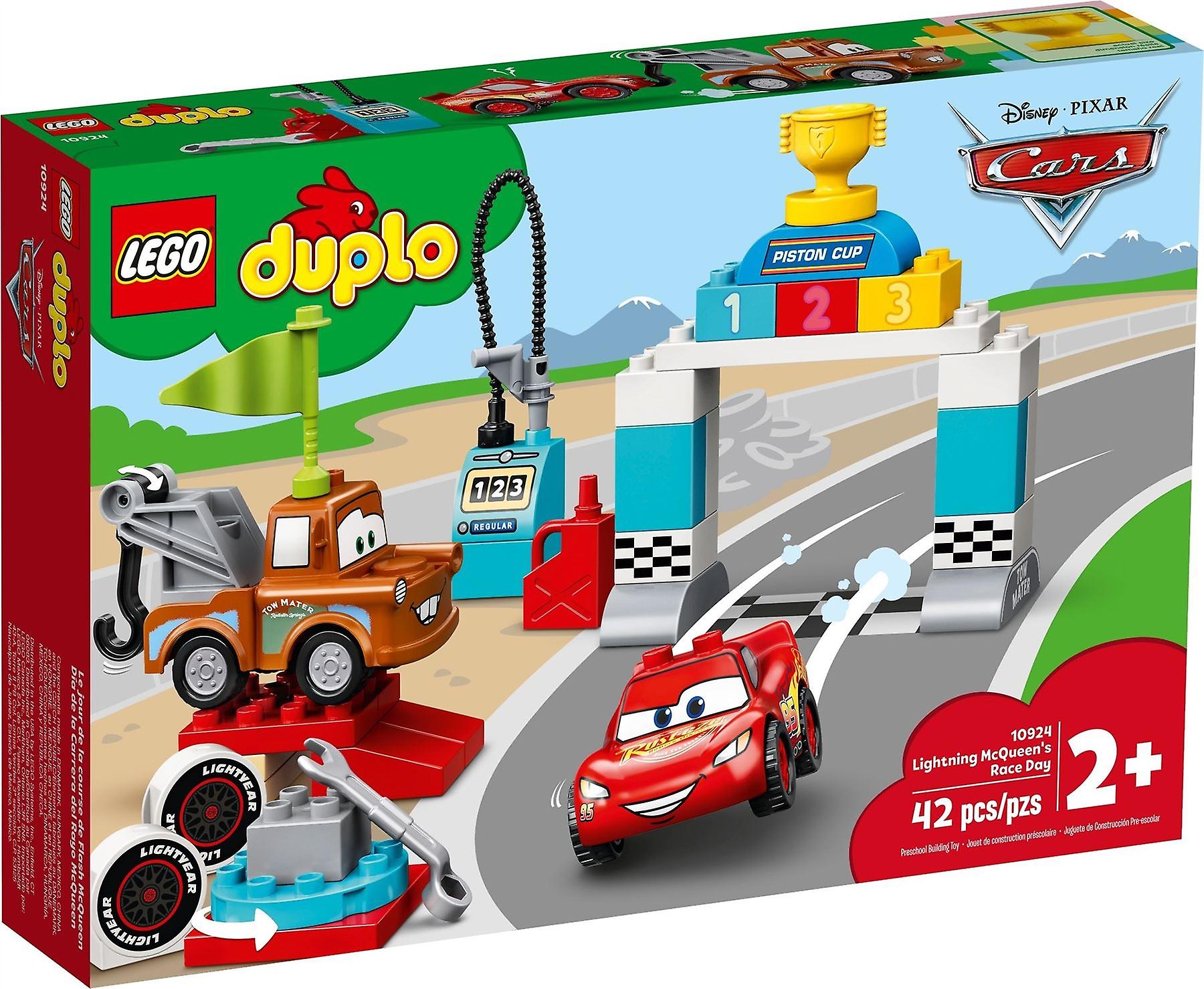 LEGO DUPLO Cars Lightning McQueen's Race Day 10924