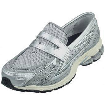 New Balance 1906 Unisex Slip On Trainers in Silver