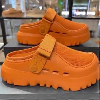 Modieuze, comfortabele herenpoolsandalen, zomerse outdoor- en strandslippers voor heren. Gemakkelijke slip-on tuinsandalen, casual watersandalen voor in de douche. Unisex schoenen.