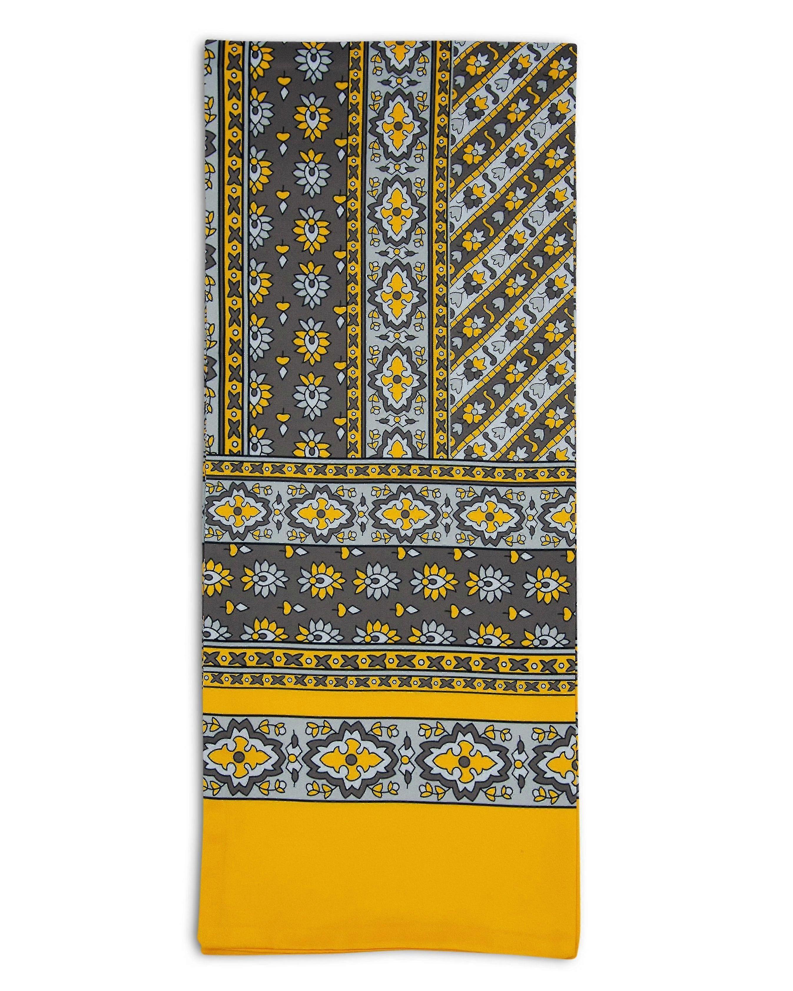 Men's Scarf In Geometric Pattern - The Whitehorse