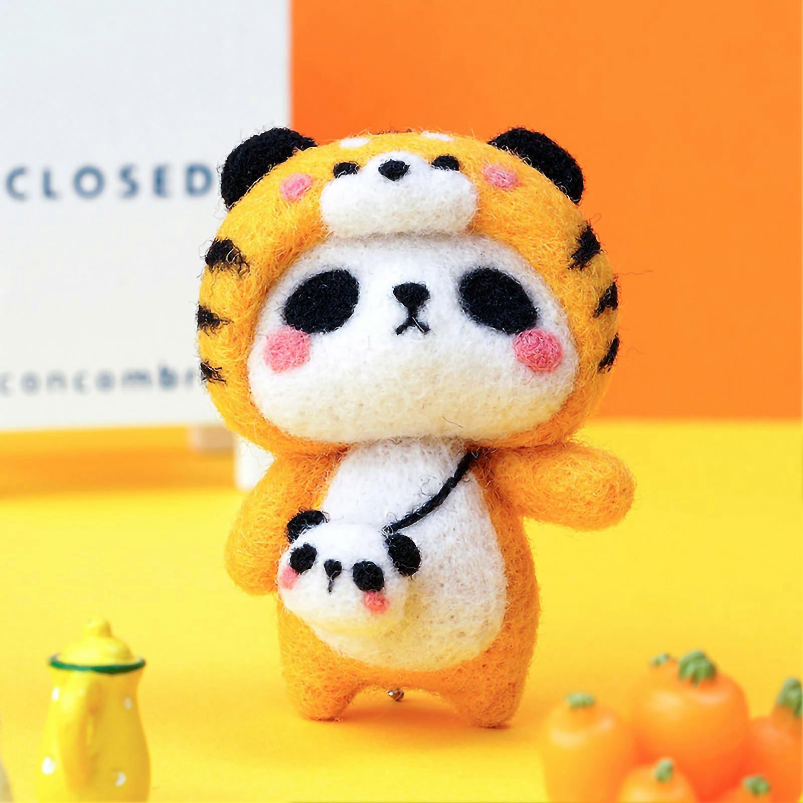 Needle Felting Kit DIY Handmade Wool Pedant Materials Cartoon Panda Shape for Beginners Small Tiger Basic Style