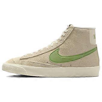 Nike Blazer Mid 77 Vintage Muslin Chlorophyll para mujer DV7006-100