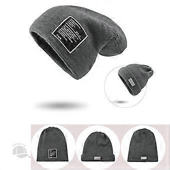 Letras de moda para hombres y mujeres de otoño e invierno etiquetadas gorra de punto engrosamiento gorro de lana cálido gorra de cabeza de paquete de cien años