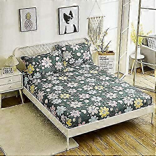 Breathable Hypoallergenic Waterproof Mattress Cover Protector for Bed.