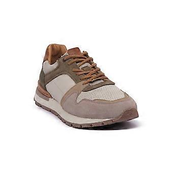 Ambitius 5640 wygrywa modne trampki