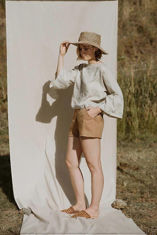 Common Stitch Sewing Pattern Bellbird Blouse Sizes 6-12