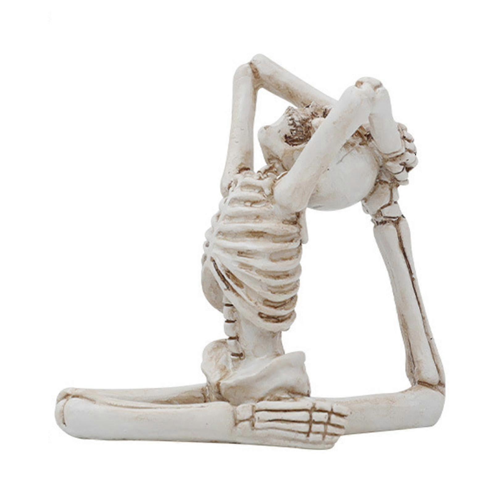 Halloween Decoration Realistic Looking Creative Shape Funny Posture High Durability Wide Application Decorative Synthetic Resin Halloween Praye