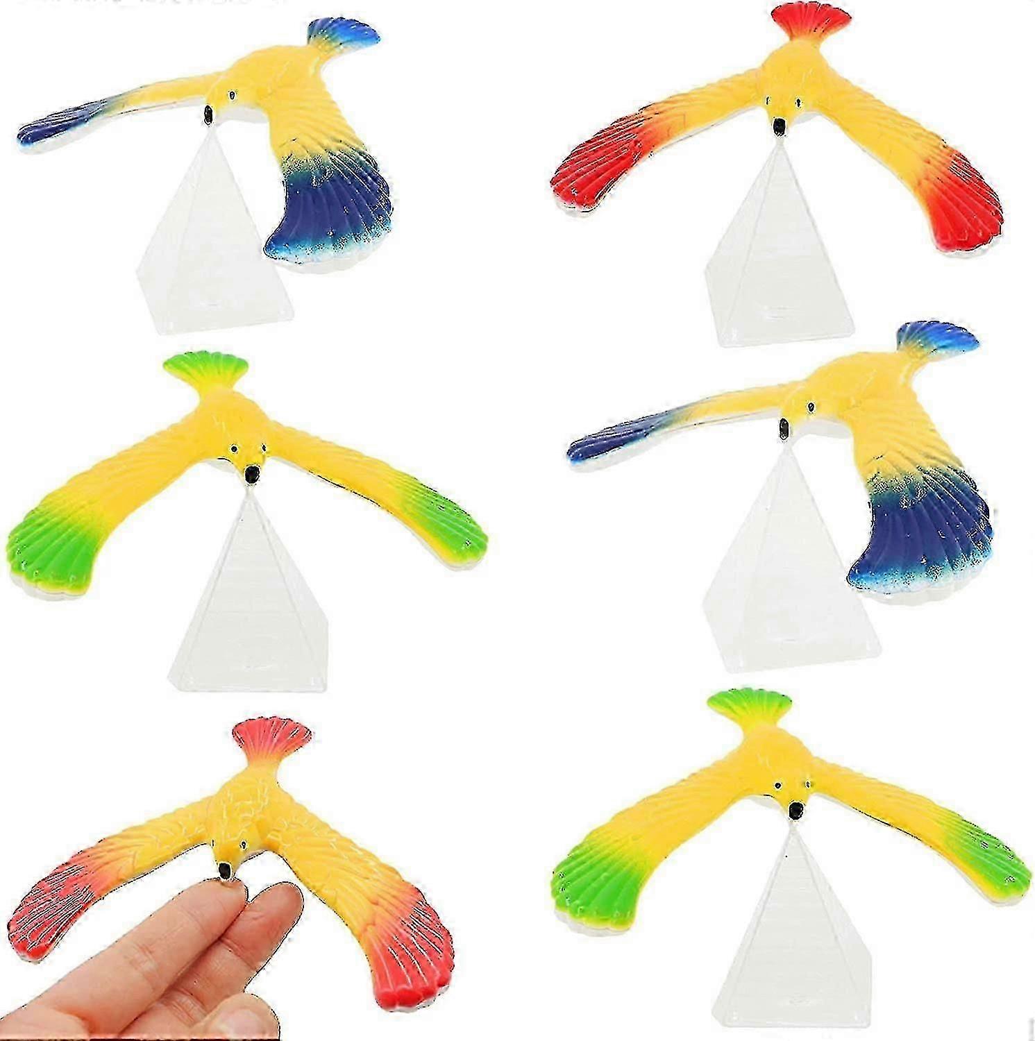 Ensemble de 6 oiseaux d'équilibre avec pyramide