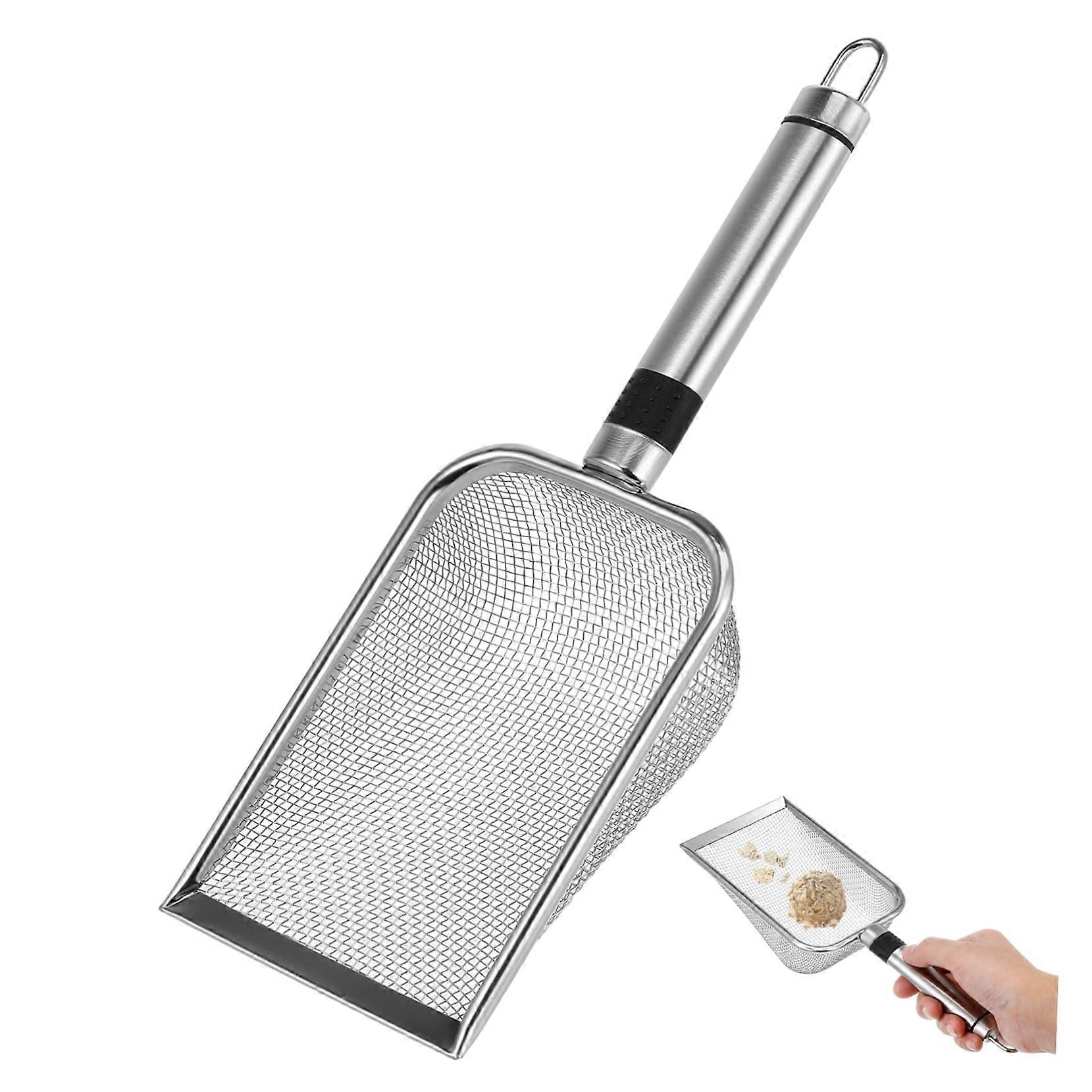Cat litter with comfortable scoop for effective cleaning of cat litter box, hole spacing suitable for cats and kittens