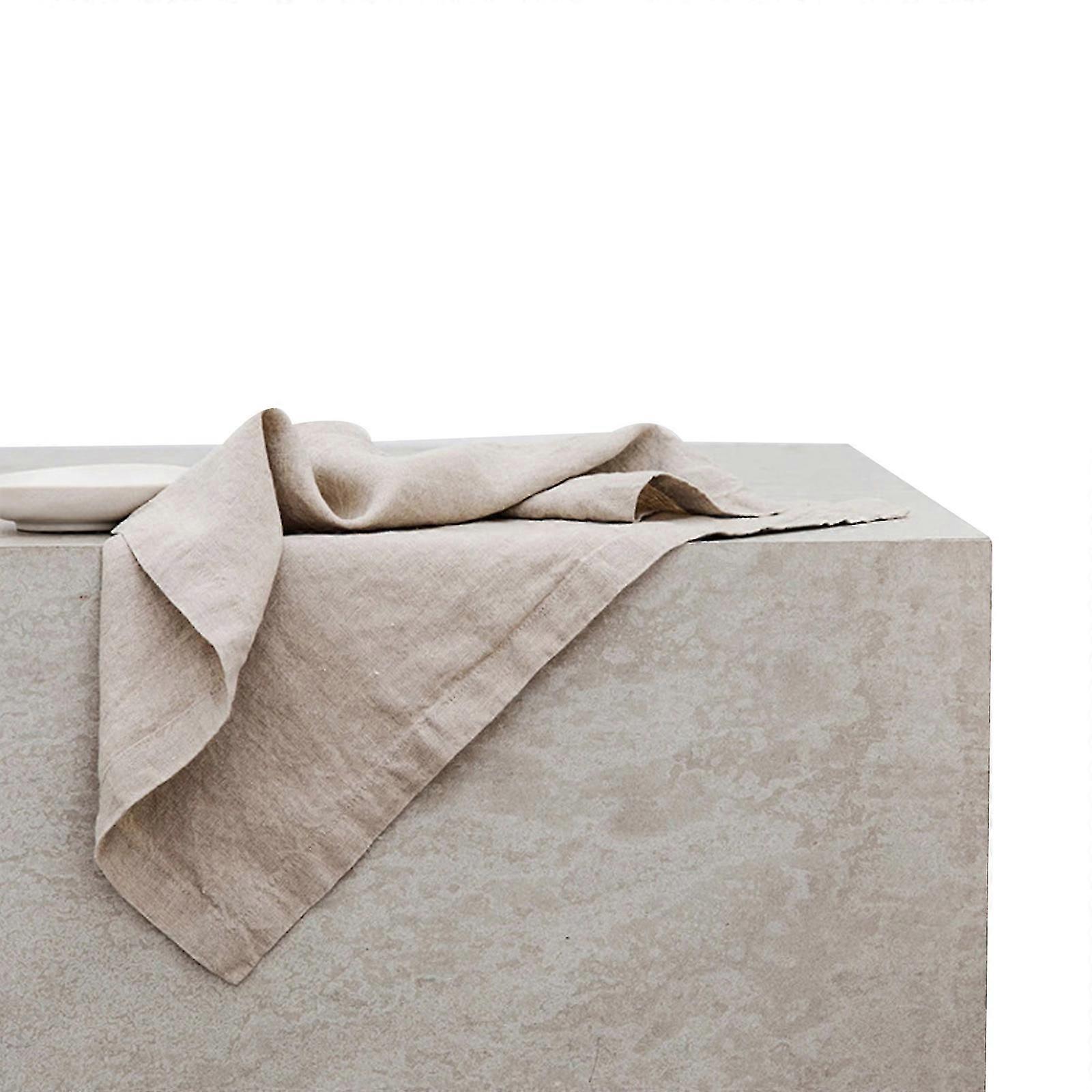 Set of 4 Simple Linen Placemats - Heat Resistant, Easy to Clean, Grey