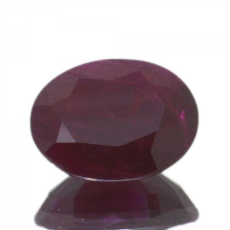 3,38ct. Ruby Oval Cut awo70