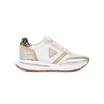Basket Guess Eagar Femme Blanc