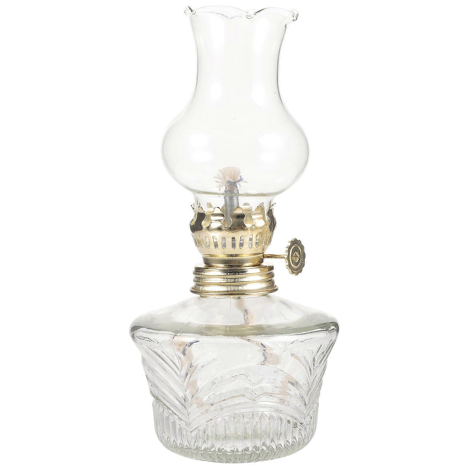 Retro Portable Glass Kerosene Lamp with Clear Shade – Vintage Oil Lantern for Indoor, Camping, Emergency Lighting and Home Decor