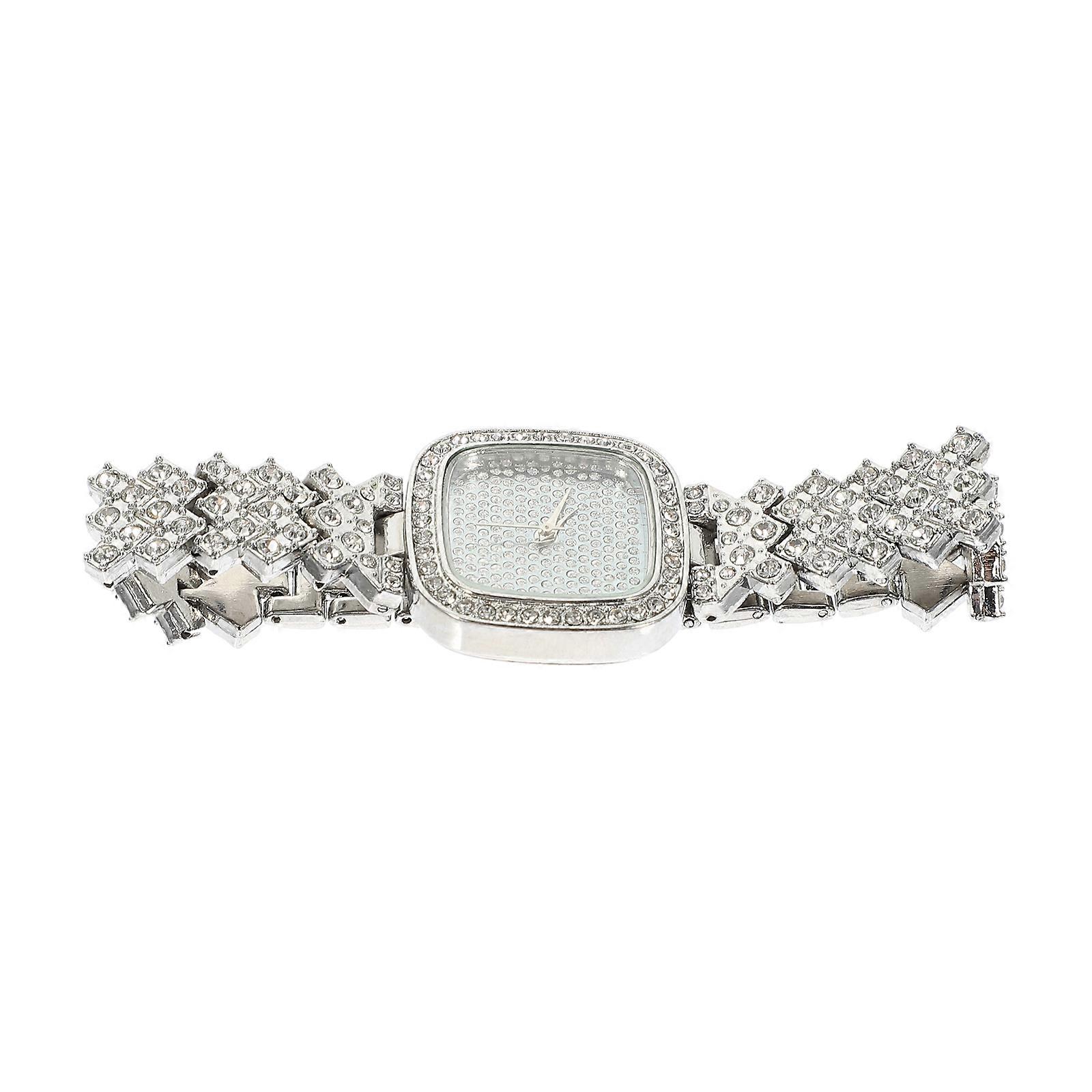 Adjustable Watch, Blending Functionality with Aesthetic Appeal