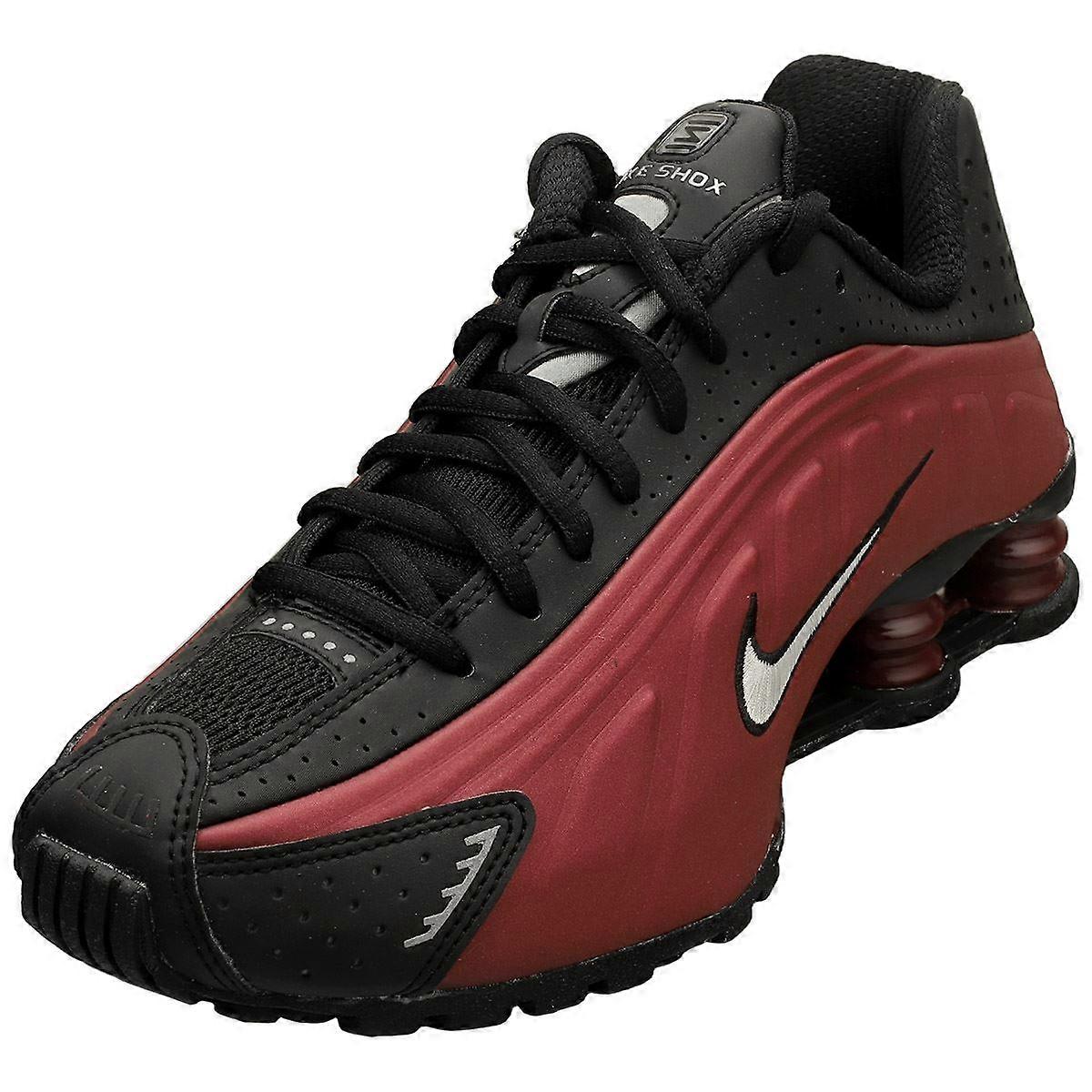 Nike Shox R4 Womens Fashion Trainers in Black Red