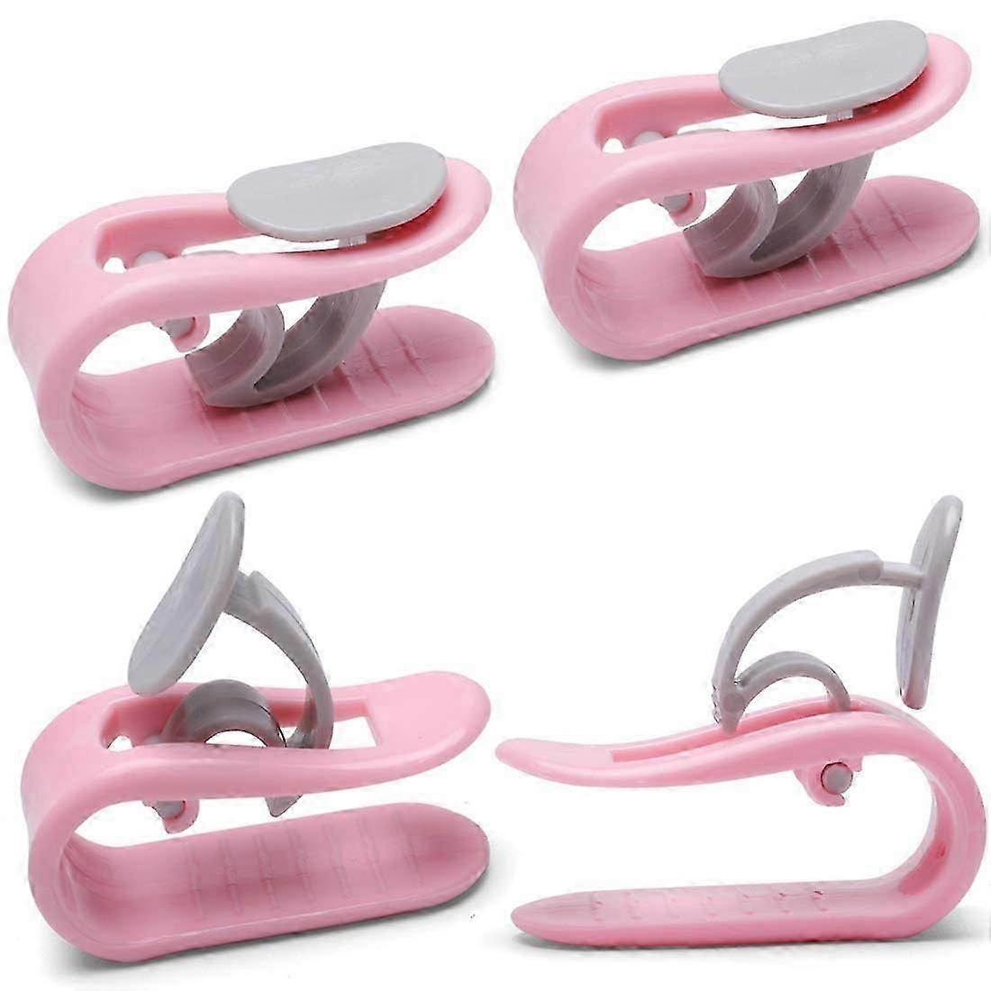 Effortless Duvet Clips: Secure Your Quilt Today