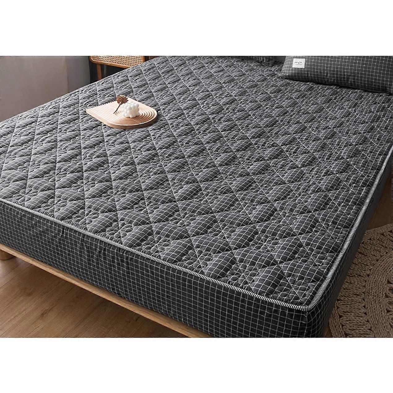 Mattress Pad Set with Pillowcases, Elastic Fitted Breathable Bed Cover for AllSeason Comfort