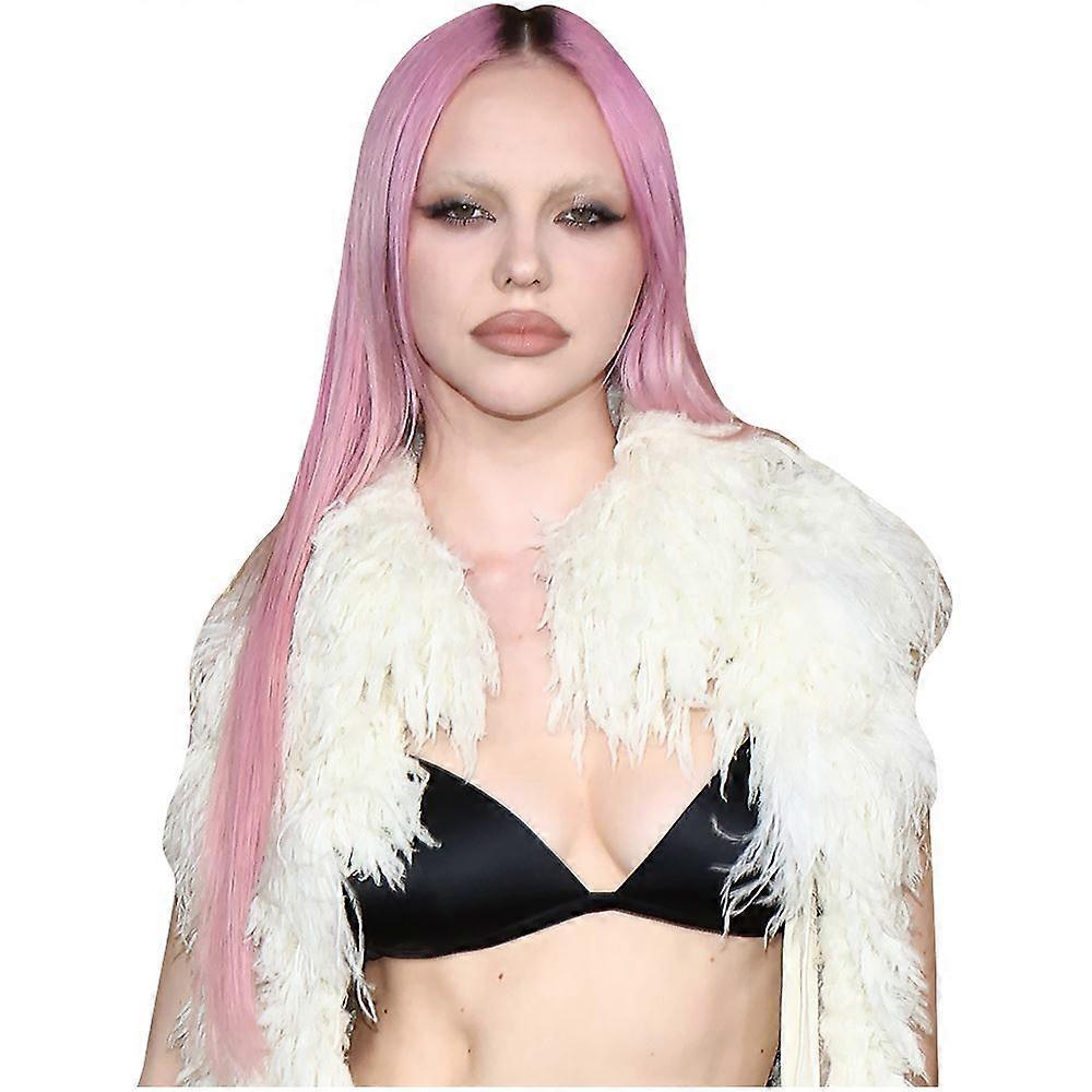 Adela Jergova (Schwarzer Rock) Halbfigur-Ausschnitt