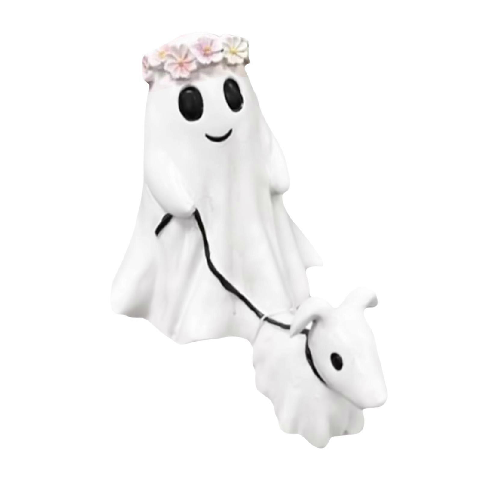 Haunting Halloween Ghostly Walking Dog Figure Model Ghostly Figurine Statue for Themed Party Window Shelf Display Decors 25CM