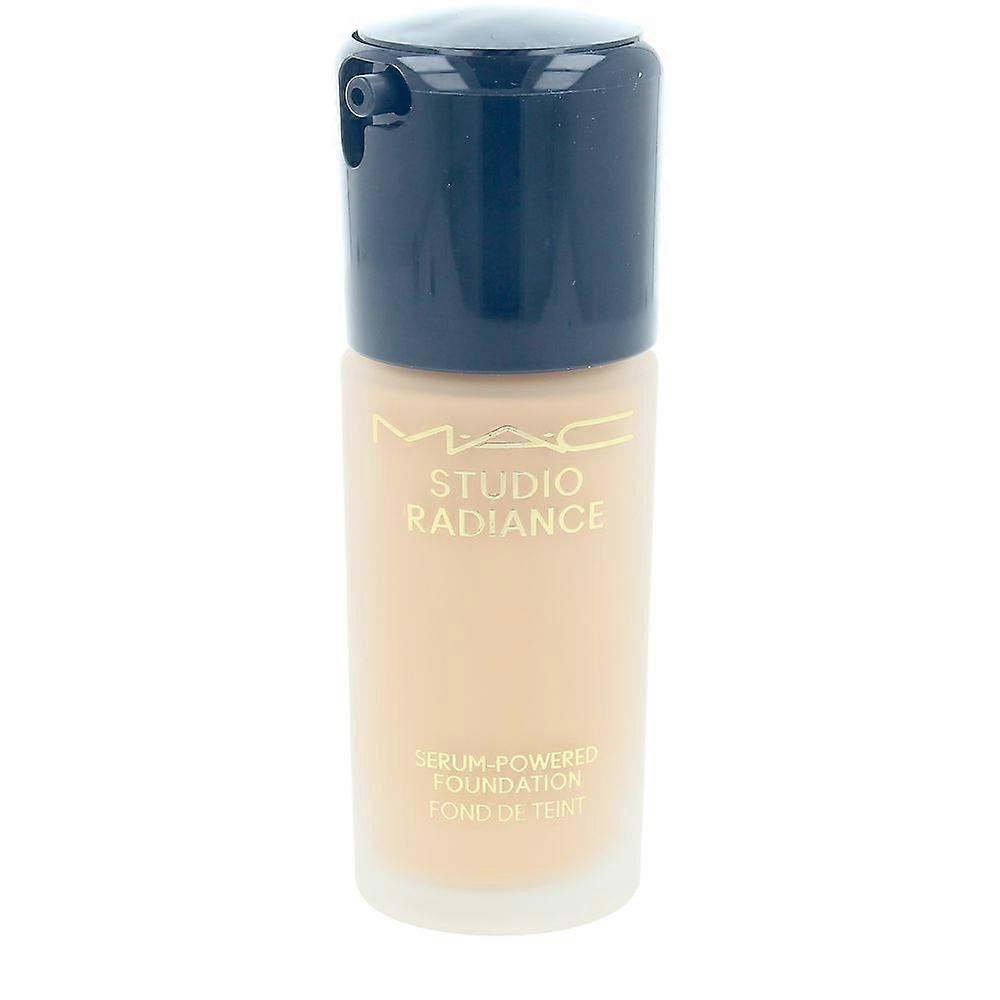 Studio Radiance Serum Powered Foundation 30 ml NC20