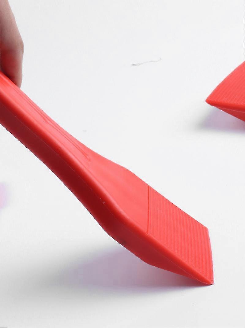 Shovel compatible with installing windows, made of durable plastic