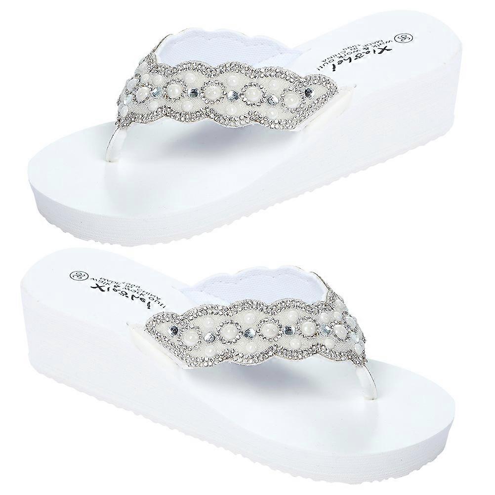 Sandals for Women with Ergonomic Design, Suitable for Daily Wear and Beach Activities