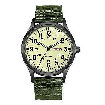 Tactisch militair herenhorloge met Arabische cijfers, 24-uurs schaalverdeling, lichtgevende wijzers, nylon band, grote wijzerplaat, datum- en dagweergave – compatibel met NATO-bandjes.