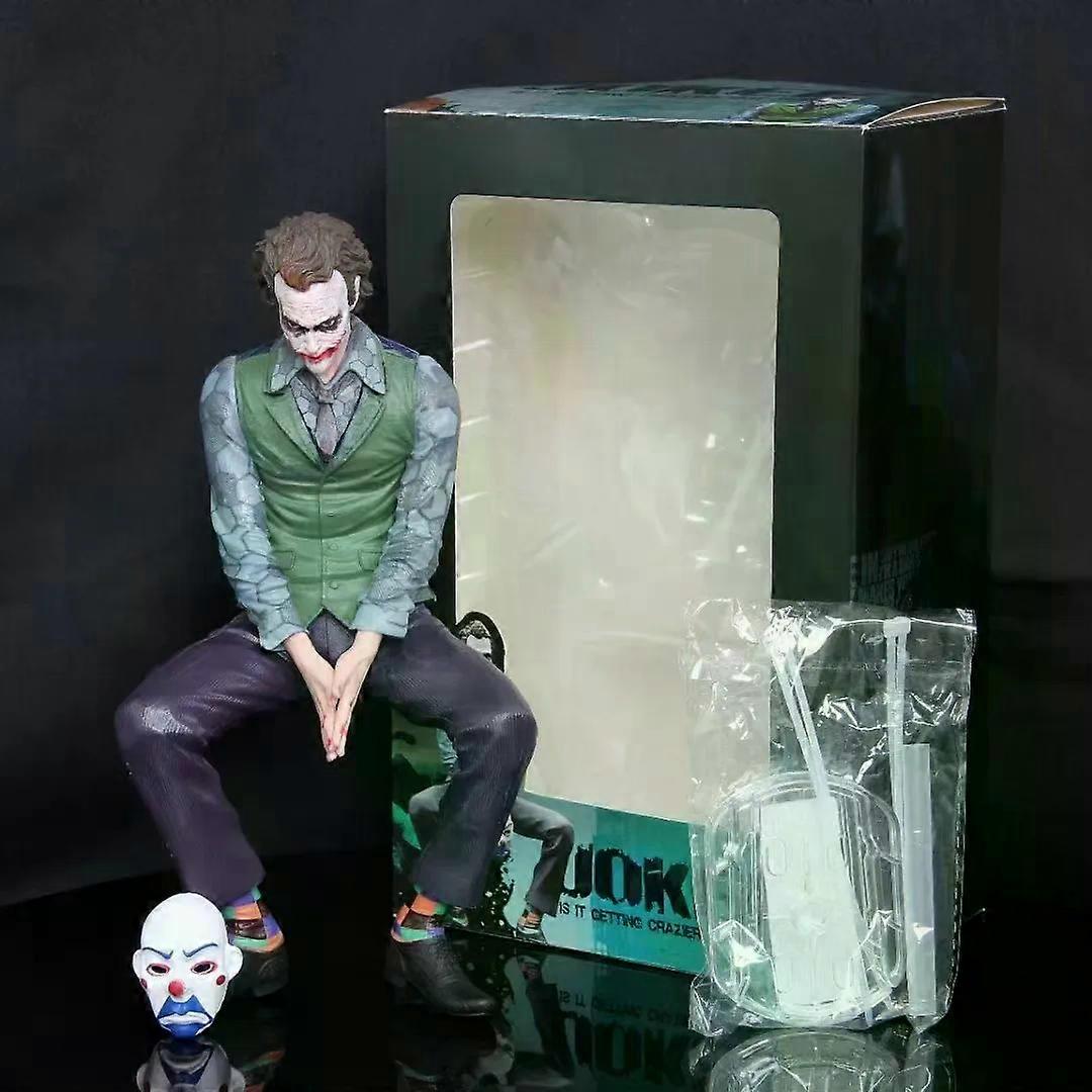 Suicide Squad Joker sittende figurstatue