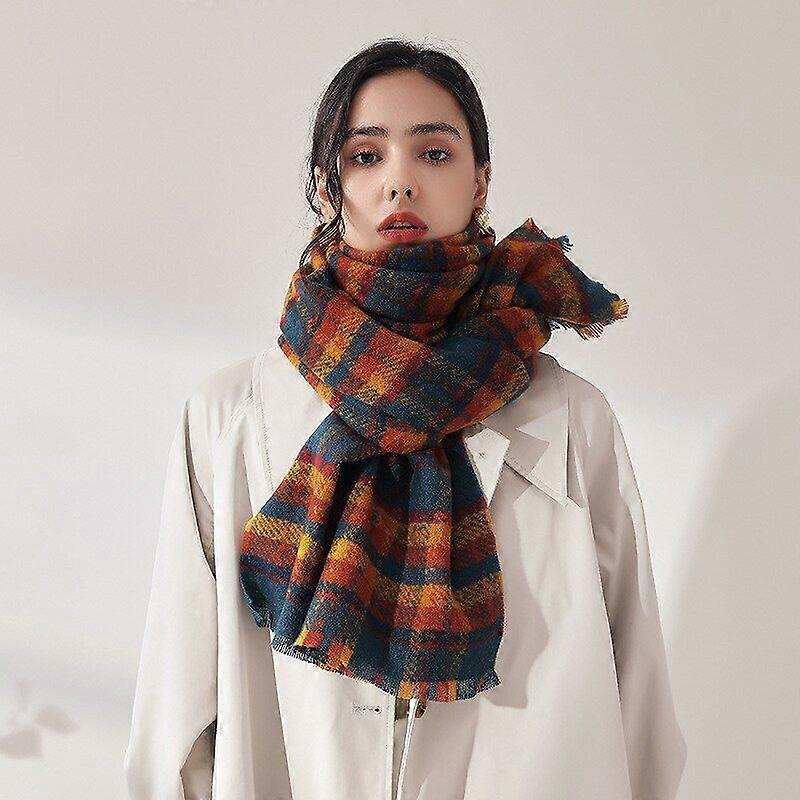 Classic and elegant British contrast plaid warm scarf