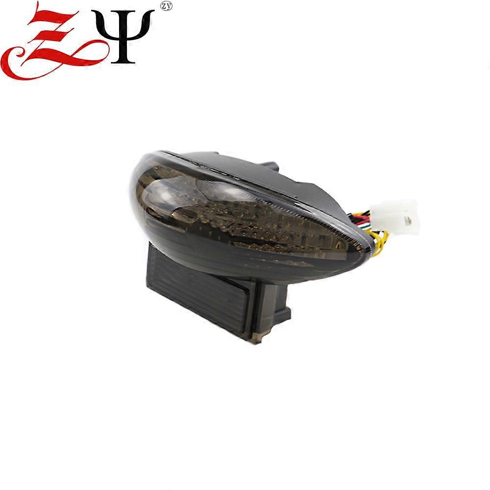 Applicable to HAYABUSA GSXR1300 99-07 LED modified brake band steering function taillight