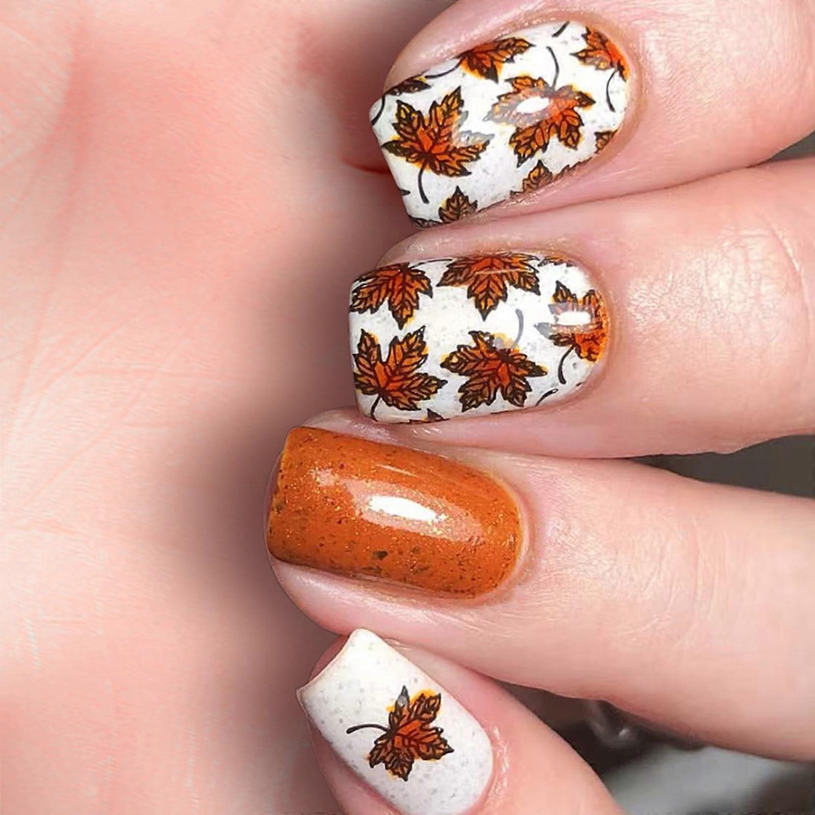 Radiance Maple Leaf Press on  Fingernail Tips 24Pcs Artificial Fingernails Short Coffin Form Shine Artificial Nail Tips Multicolor