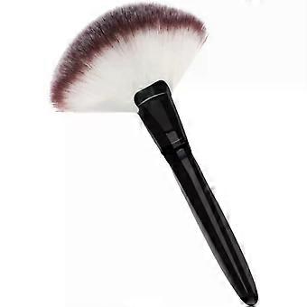 Wood Handle Large Fan Makeup Brush for Blush and Powder