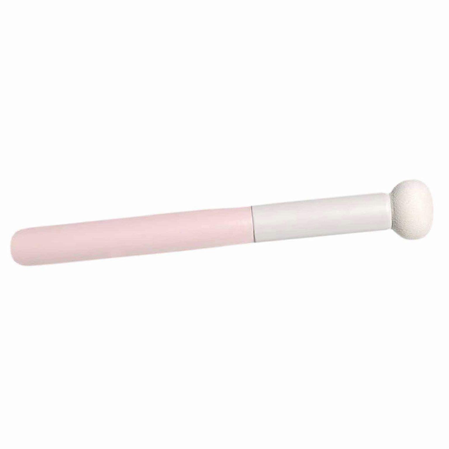 Ergonomic Sponge Concealer Brush with Comfortable Grip