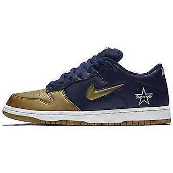 Nike X Supreme SB Dunk Low Qs 'Metallic Gold' CK3480-700