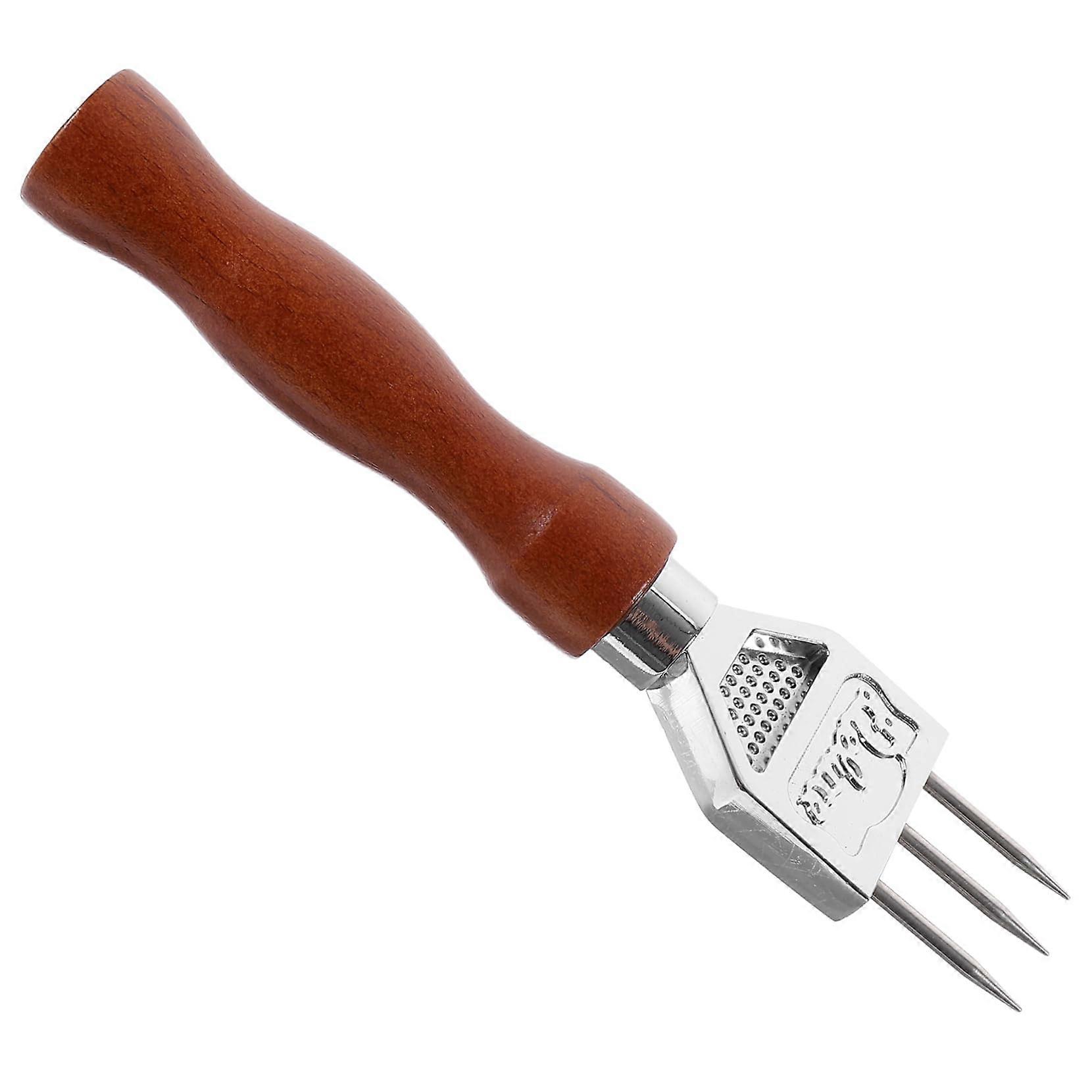 1 piece wooden handle Japanese ice pick for effortless crushing of ice blocks to chill drinks in the bar and cocktail area.