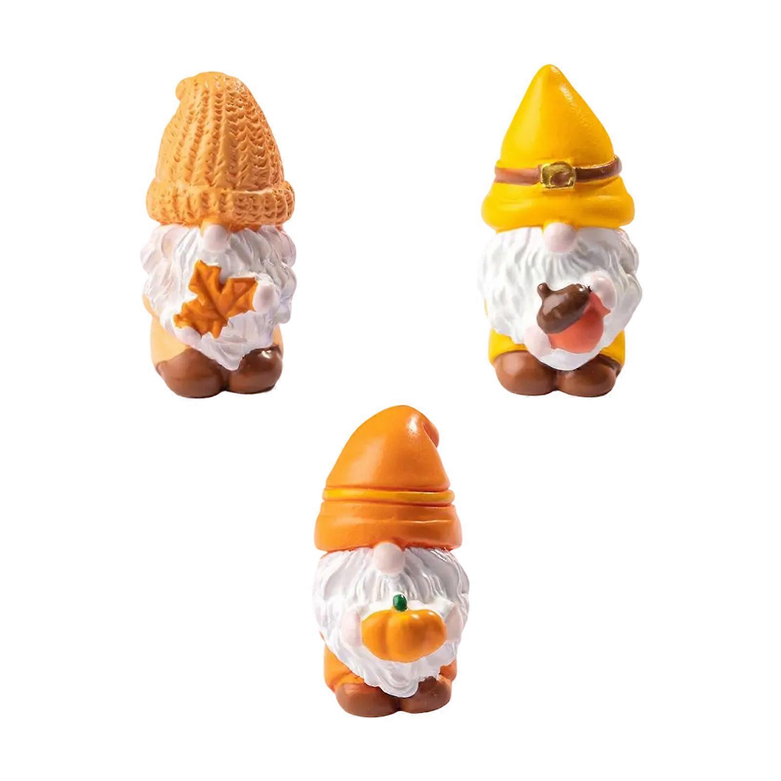 Intricate Leaf Resin Gnomes Sculptures Figures Suitable for Personalize Yard Design and Home Decoration Enthusiasts